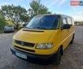 Желтый Фольксваген Transporter, объемом двигателя 2.5 л и пробегом 355 тыс. км за 8900 $, фото 1 на Automoto.ua