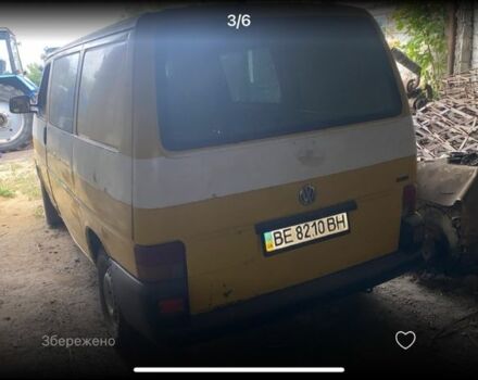 Желтый Фольксваген Transporter, объемом двигателя 2.5 л и пробегом 500 тыс. км за 3500 $, фото 1 на Automoto.ua