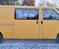 Желтый Фольксваген Transporter, объемом двигателя 2.5 л и пробегом 370 тыс. км за 5900 $, фото 10 на Automoto.ua