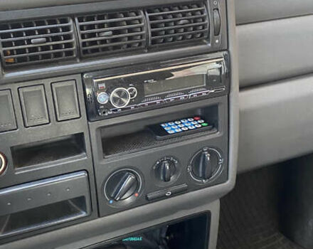 Желтый Фольксваген Transporter, объемом двигателя 1.9 л и пробегом 181 тыс. км за 6400 $, фото 5 на Automoto.ua