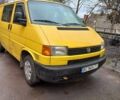 Жовтий Фольксваген Transporter, об'ємом двигуна 1.9 л та пробігом 252 тис. км за 5900 $, фото 1 на Automoto.ua