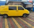 Жовтий Фольксваген Transporter, об'ємом двигуна 2.46 л та пробігом 321 тис. км за 5950 $, фото 4 на Automoto.ua