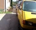Желтый Фольксваген Transporter, объемом двигателя 2.5 л и пробегом 436 тыс. км за 5800 $, фото 2 на Automoto.ua