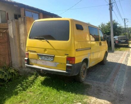 Желтый Фольксваген Transporter, объемом двигателя 2.5 л и пробегом 271 тыс. км за 4400 $, фото 1 на Automoto.ua