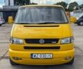 Желтый Фольксваген Transporter, объемом двигателя 2.5 л и пробегом 235 тыс. км за 2850 $, фото 2 на Automoto.ua