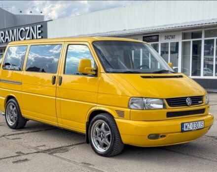 Желтый Фольксваген Transporter, объемом двигателя 2.5 л и пробегом 235 тыс. км за 2850 $, фото 1 на Automoto.ua