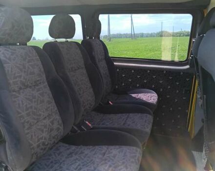 Желтый Фольксваген Transporter, объемом двигателя 1.9 л и пробегом 316 тыс. км за 10000 $, фото 6 на Automoto.ua