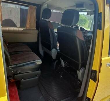Желтый Фольксваген Transporter, объемом двигателя 1.9 л и пробегом 260 тыс. км за 8250 $, фото 5 на Automoto.ua