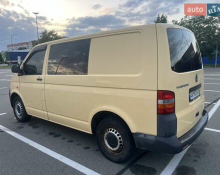 Желтый Фольксваген Transporter, объемом двигателя 2 л и пробегом 190 тыс. км за 7700 $, фото 6 на Automoto.ua