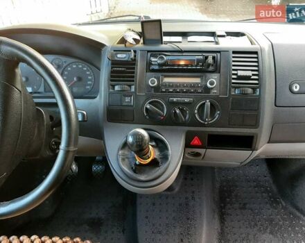 Желтый Фольксваген Transporter, объемом двигателя 2.5 л и пробегом 360 тыс. км за 7900 $, фото 1 на Automoto.ua