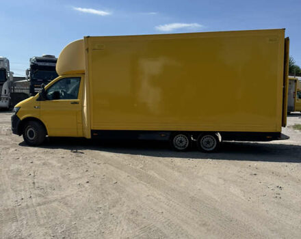 Желтый Фольксваген Transporter, объемом двигателя 0 л и пробегом 27 тыс. км за 11000 $, фото 2 на Automoto.ua