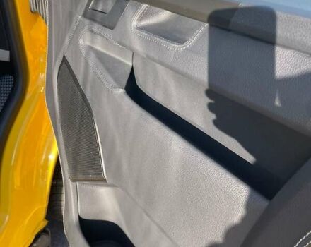 Жовтий Фольксваген Transporter, об'ємом двигуна 2 л та пробігом 250 тис. км за 20500 $, фото 7 на Automoto.ua