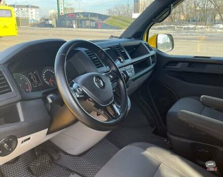 Жовтий Фольксваген Transporter, об'ємом двигуна 2 л та пробігом 250 тис. км за 20500 $, фото 5 на Automoto.ua