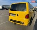 Жовтий Фольксваген Transporter, об'ємом двигуна 2 л та пробігом 250 тис. км за 20500 $, фото 1 на Automoto.ua