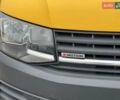 Желтый Фольксваген Transporter, объемом двигателя 2 л и пробегом 228 тыс. км за 21990 $, фото 4 на Automoto.ua
