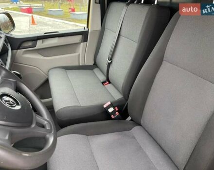 Желтый Фольксваген Transporter, объемом двигателя 2 л и пробегом 228 тыс. км за 21990 $, фото 16 на Automoto.ua