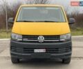 Желтый Фольксваген Transporter, объемом двигателя 2 л и пробегом 228 тыс. км за 21990 $, фото 3 на Automoto.ua