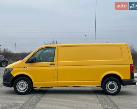 Желтый Фольксваген Transporter, объемом двигателя 2 л и пробегом 228 тыс. км за 21990 $, фото 7 на Automoto.ua