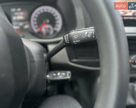 Желтый Фольксваген Transporter, объемом двигателя 2 л и пробегом 126 тыс. км за 19999 $, фото 26 на Automoto.ua