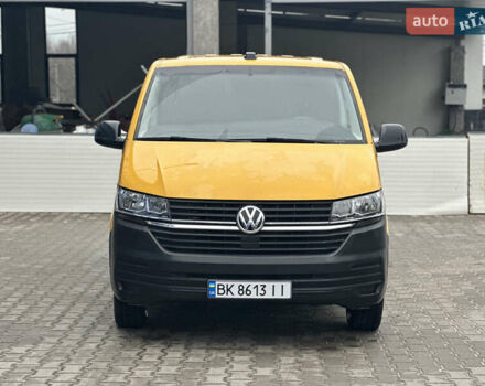 Желтый Фольксваген Transporter, объемом двигателя 2 л и пробегом 126 тыс. км за 19999 $, фото 7 на Automoto.ua