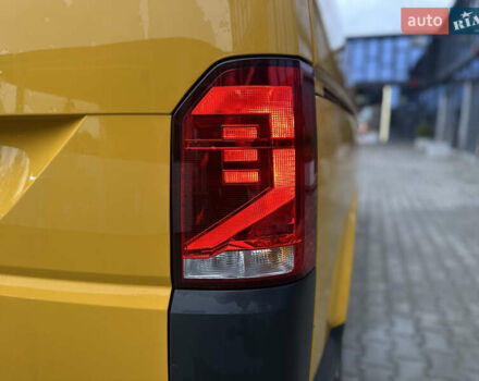 Желтый Фольксваген Transporter, объемом двигателя 2 л и пробегом 126 тыс. км за 19999 $, фото 31 на Automoto.ua