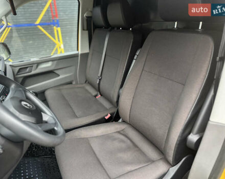 Желтый Фольксваген Transporter, объемом двигателя 2 л и пробегом 126 тыс. км за 19999 $, фото 20 на Automoto.ua