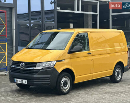 Желтый Фольксваген Transporter, объемом двигателя 2 л и пробегом 126 тыс. км за 19999 $, фото 5 на Automoto.ua