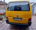 Желтый Фольксваген Transporter, объемом двигателя 1.9 л и пробегом 333 тыс. км за 6250 $, фото 2 на Automoto.ua