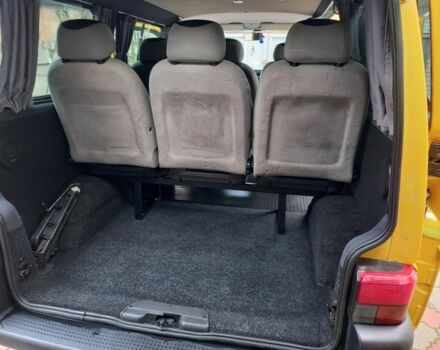 Желтый Фольксваген Transporter, объемом двигателя 1.9 л и пробегом 333 тыс. км за 6250 $, фото 11 на Automoto.ua