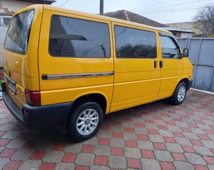 Желтый Фольксваген Transporter, объемом двигателя 1.9 л и пробегом 333 тыс. км за 6250 $, фото 1 на Automoto.ua