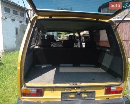 Жовтий Фольксваген Transporter, об'ємом двигуна 1.6 л та пробігом 200 тис. км за 5700 $, фото 13 на Automoto.ua