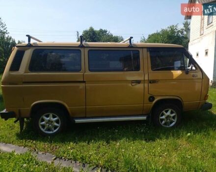 Жовтий Фольксваген Transporter, об'ємом двигуна 1.6 л та пробігом 200 тис. км за 5700 $, фото 1 на Automoto.ua