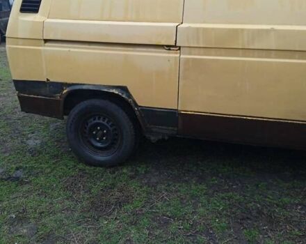 Желтый Фольксваген Transporter, объемом двигателя 0 л и пробегом 200 тыс. км за 1000 $, фото 8 на Automoto.ua