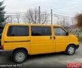 Жовтий Фольксваген Transporter, об'ємом двигуна 2.4 л та пробігом 300 тис. км за 3800 $, фото 1 на Automoto.ua