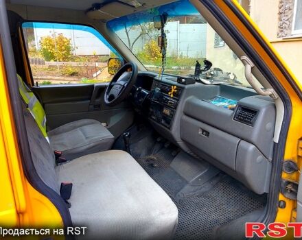 Фольксваген Transporter 1998 у Харкові на Automoto.ua Жовтий Фольксваген Transporter, об'ємом двигуна 1.9 л та пробігом 286 тис. км за 4000 $, фото 4 на Automoto.ua