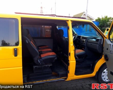 Жовтий Фольксваген Transporter, об'ємом двигуна 2.5 л та пробігом 236 тис. км за 7500 $, фото 2 на Automoto.ua