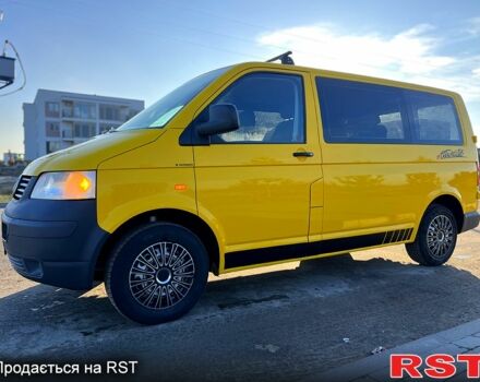 Желтый Фольксваген Transporter, объемом двигателя 19 л и пробегом 287 тыс. км за 7350 $, фото 2 на Automoto.ua