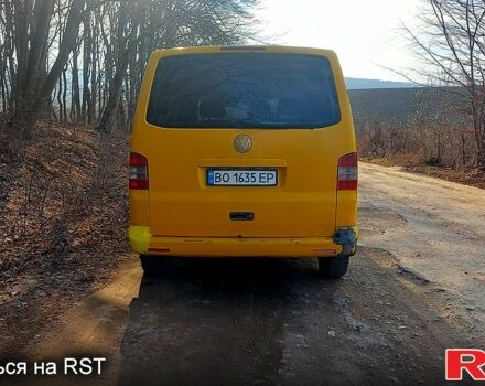 Желтый Фольксваген Transporter, объемом двигателя 1.9 л и пробегом 379 тыс. км за 6700 $, фото 1 на Automoto.ua
