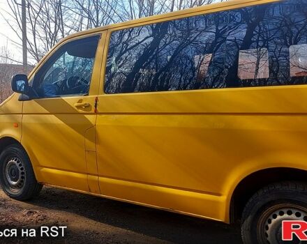 Желтый Фольксваген Transporter, объемом двигателя 1.9 л и пробегом 379 тыс. км за 6700 $, фото 2 на Automoto.ua
