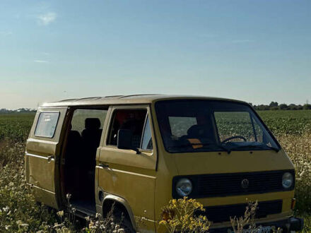 Жовтий Фольксваген Transporter, об'ємом двигуна 1.9 л та пробігом 499 тис. км за 1950 $, фото 1 на Automoto.ua