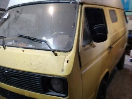 Желтый Фольксваген Transporter, объемом двигателя 1.6 л и пробегом 500 тыс. км за 700 $, фото 1 на Automoto.ua