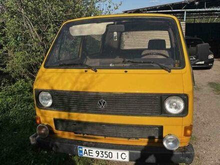 Фольксваген Transporter 1990 у Кривому Розі на Automoto.ua Жовтий Фольксваген Transporter, об'ємом двигуна 1.6 л та пробігом 300 тис. км за 1300 $, фото 1 на Automoto.ua