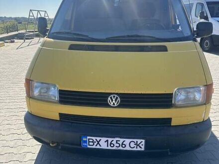Желтый Фольксваген Transporter, объемом двигателя 1.9 л и пробегом 423 тыс. км за 4500 $, фото 1 на Automoto.ua