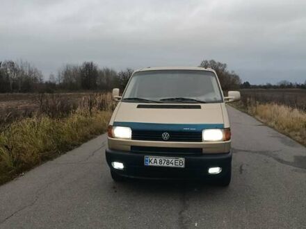 Желтый Фольксваген Transporter, объемом двигателя 2.38 л и пробегом 350 тыс. км за 7000 $, фото 1 на Automoto.ua