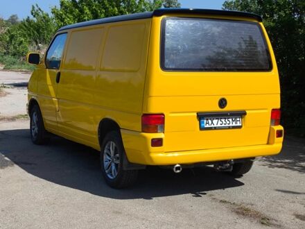 Жовтий Фольксваген Transporter, об'ємом двигуна 1.9 л та пробігом 375 тис. км за 8500 $, фото 1 на Automoto.ua