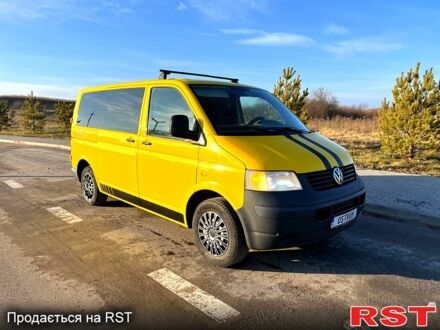 Фольксваген Transporter 2005 в Ровно на Automoto.ua Желтый Фольксваген Transporter, объемом двигателя 19 л и пробегом 287 тыс. км за 7350 $, фото 1 на Automoto.ua