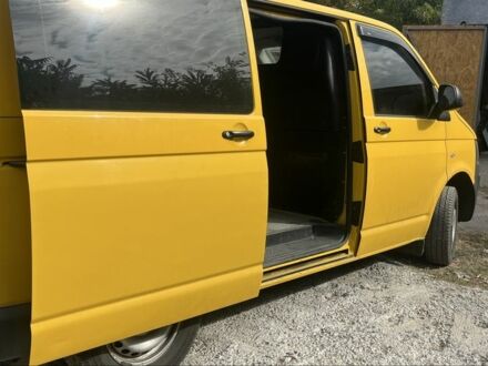 Фольксваген Transporter 2011 в Харькове на Automoto.ua Желтый Фольксваген Transporter, объемом двигателя 2 л и пробегом 198 тыс. км за 9000 $, фото 1 на Automoto.ua
