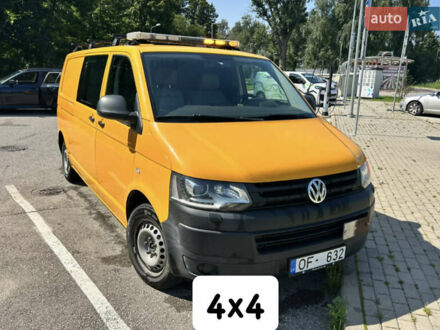 Жовтий Фольксваген Transporter, об'ємом двигуна 2 л та пробігом 160 тис. км за 12241 $, фото 1 на Automoto.ua