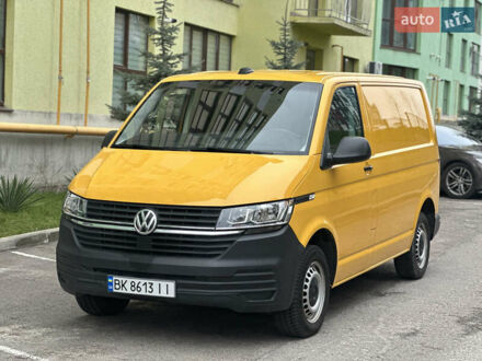 Желтый Фольксваген Transporter, объемом двигателя 2 л и пробегом 126 тыс. км за 19999 $, фото 1 на Automoto.ua