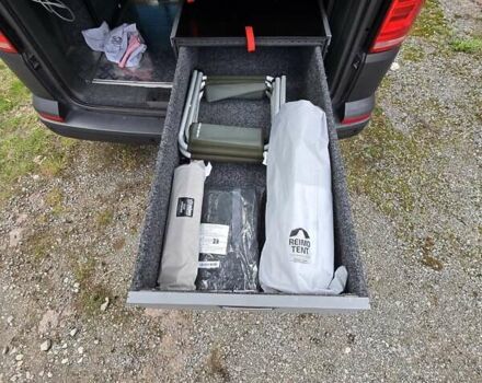 Серый Фольксваген Transporter, объемом двигателя 2 л и пробегом 183 тыс. км за 39999 $, фото 19 на Automoto.ua